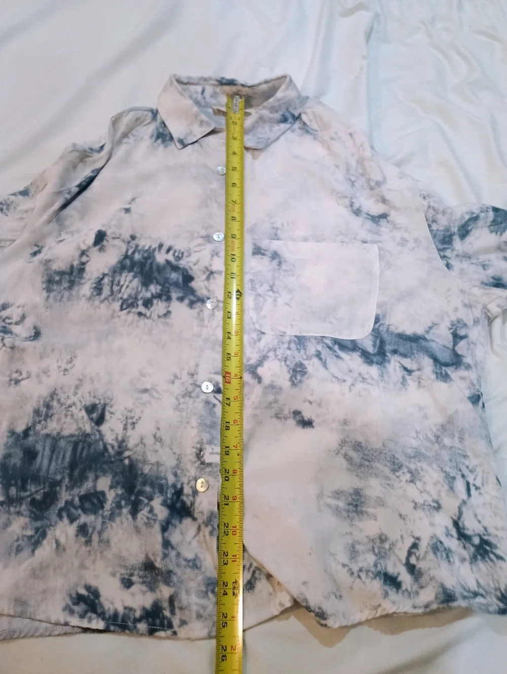 Grade & Gather Oversized Flowy Fit Blue Tie-Dye Button-Down Blouse Size Small - Picture 8 of 8
